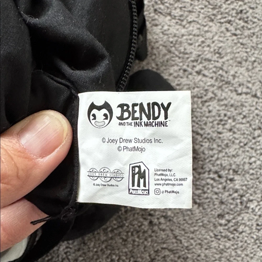 Bendy And The Ink Machine Plush Backpack Black/White - Picture 13 of 13